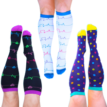 Carregar imagem no visualizador da galeria, Meias de Compressão Suprema Plus Size 20-30 mmHg - Kit 3 pares