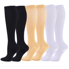 Carregar imagem no visualizador da galeria, Meias de Compressão Neutras 20-30 mmHg - Kit 6 pares
