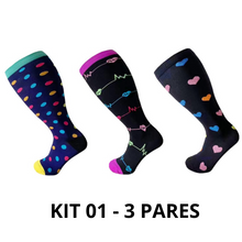 Carregar imagem no visualizador da galeria, Meias de Compressão Suprema Plus Size 20-30 mmHg - Kit 3 pares