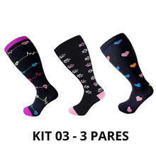 Carregar imagem no visualizador da galeria, Meias de Compressão Suprema Plus Size 20-30 mmHg - Kit 3 pares